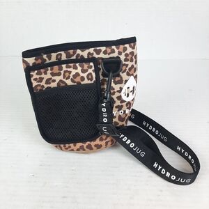 🛍Hydrojug Leopard Print Carrying Sleeve With Crossbody Shoulder Strap